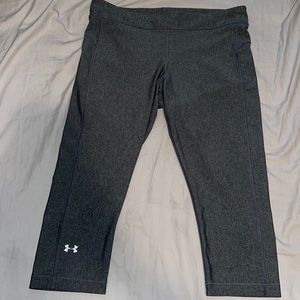 Under Armour women’s Capri leggings LG